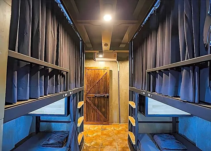 Episode 11 Hostel