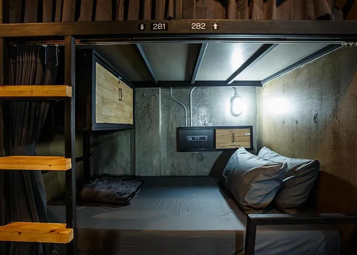 Episode 11 Hostel